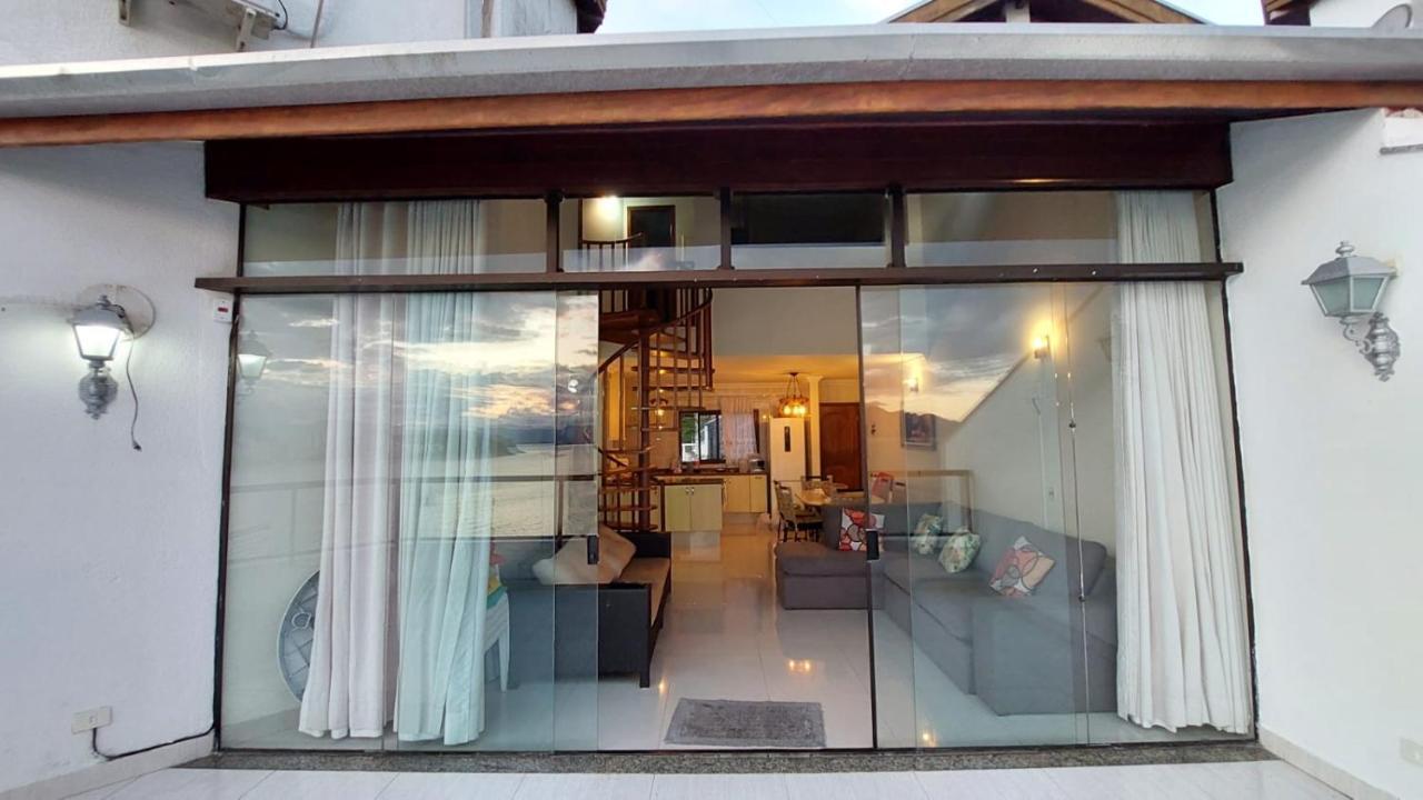דירות קרגואטטובה Linda Cobertura Duplex, Pe Na Areia,Vista Linda. מראה חיצוני תמונה