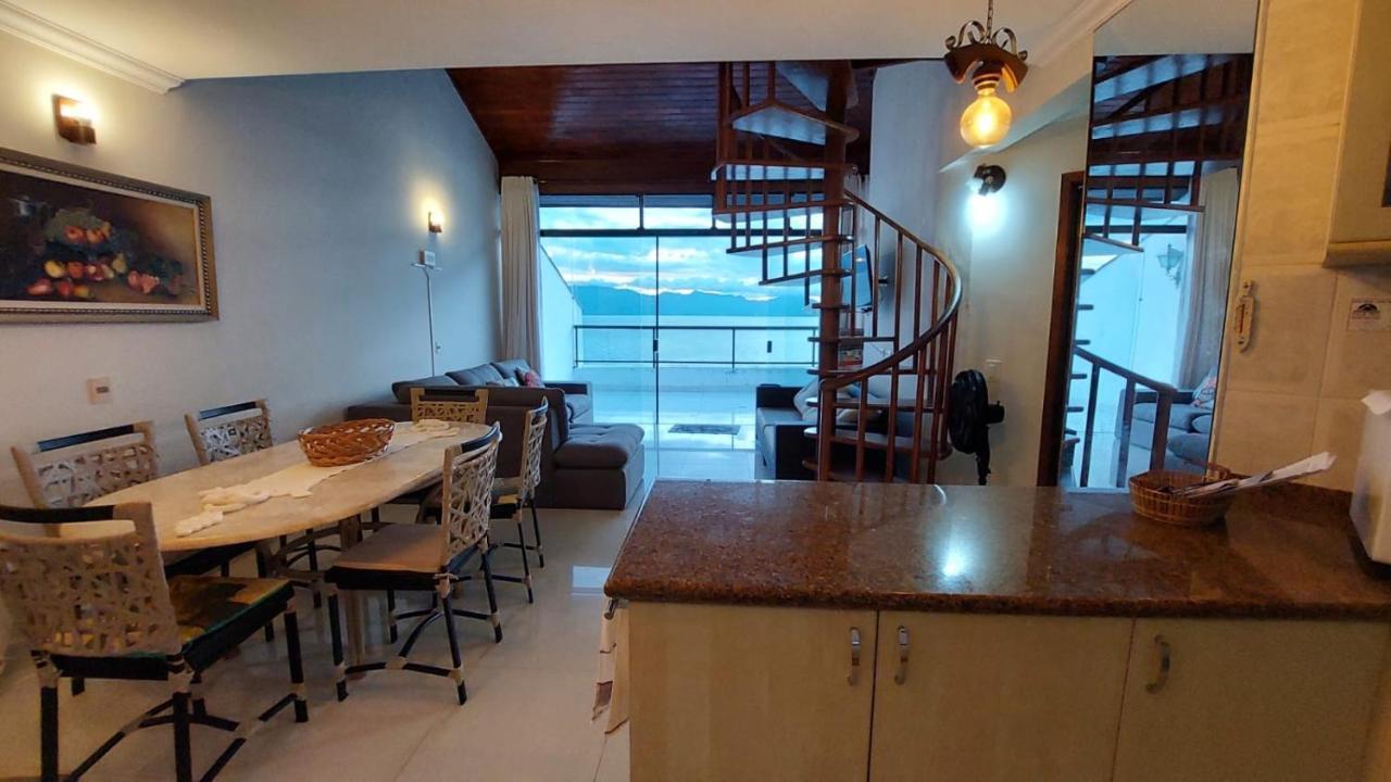 דירות קרגואטטובה Linda Cobertura Duplex, Pe Na Areia,Vista Linda. מראה חיצוני תמונה